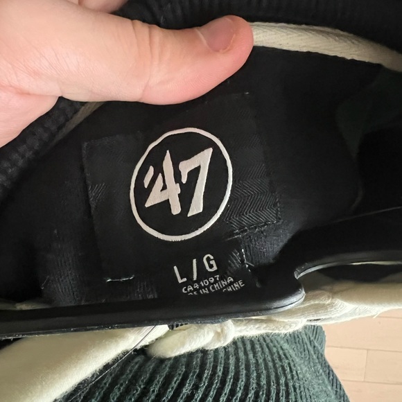 Hoodie 47 Milwaukee bucks nba size large like new - Picture 3 of 3